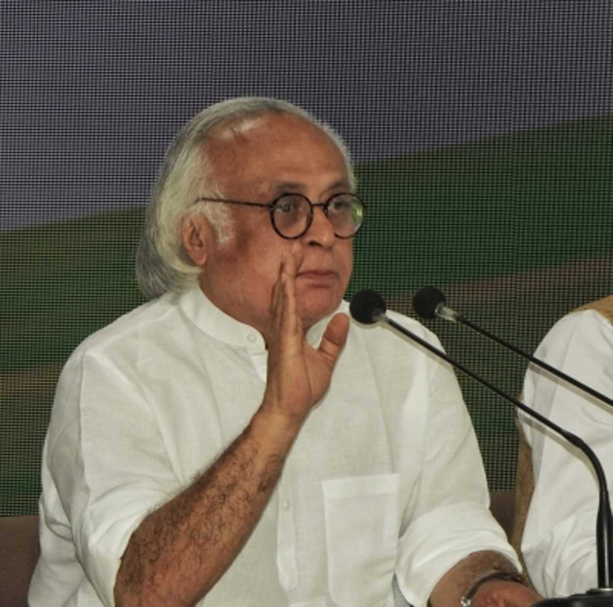 संसद गतिरोध : विपक्ष अब ईडी कार्यालय तक मार्च करने की योजना बना रहा